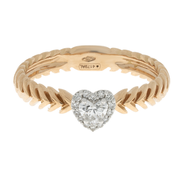 Anello a spiga oro giallo 18K con diamanti centrali a cuore con contorno di diamanti round da 0.26 a 0.45 ct