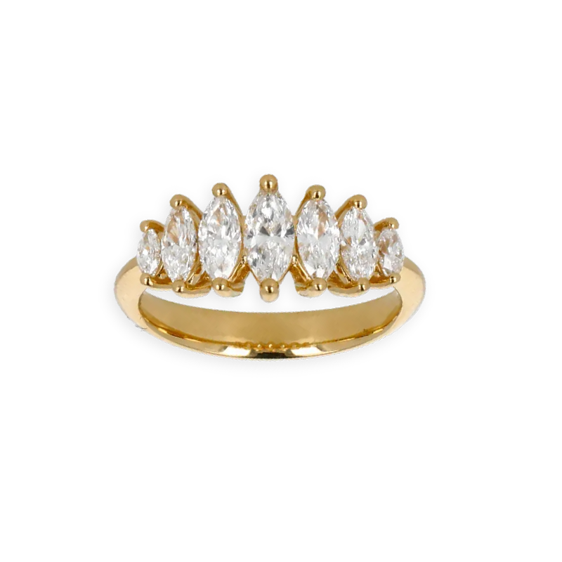 Anello Degradè Oro Giallo 18K con 7 diamanti Taglio Navette