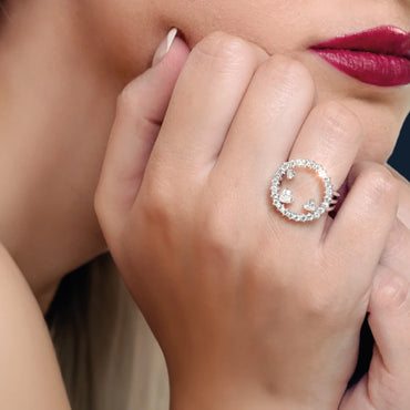 Anello in oro bianco 18K con diamanti con 3 cuori