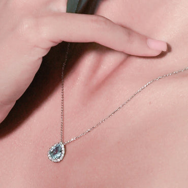 Pendente oro bianco 18K con diamanti acquamarina taglio goccia