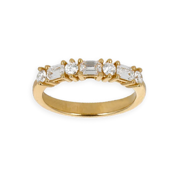 Fedina Oro Giallo 18K con 3 Diamanti Taglio Smeraldo Alternati a Diamanti Round