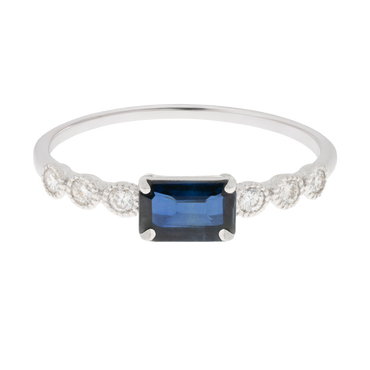 Anello oro bianco 18K con zaffiro emerald e diamanti laterali